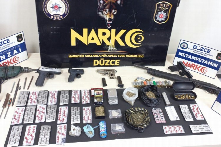 Düzce’de 8 ayrı adrese eş zamanlı NARKO operasyon -