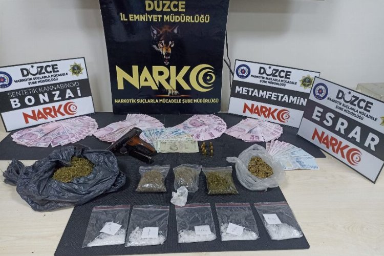 Düzce'de uyuşturucu operasyonu: 2 gözaltı -
