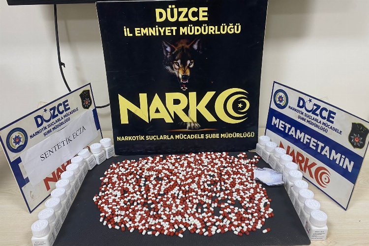 Düzce'de uyuşturucu ticaretine 2 tutuklama -