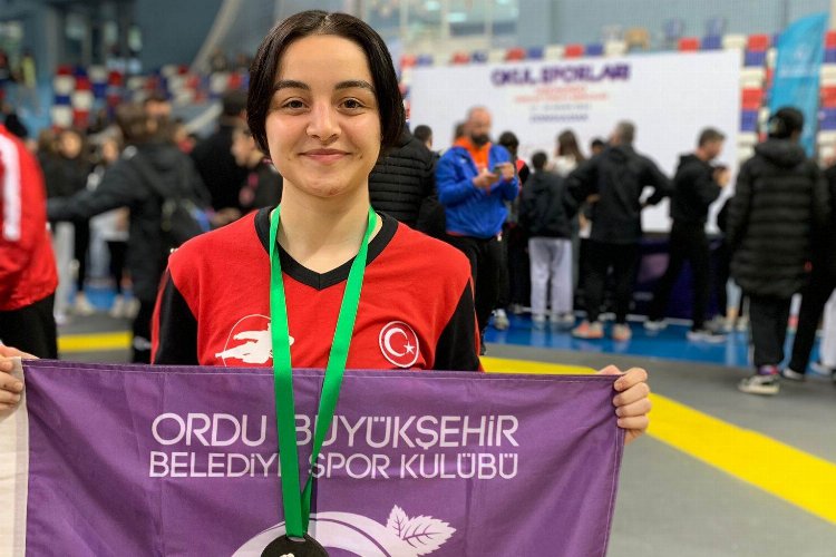 Ebrar Çelenk Ordu'nun gururu oldu -