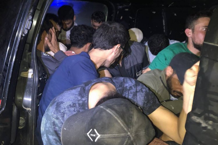 Edirne’de 22 Suriyeli yakalandı -