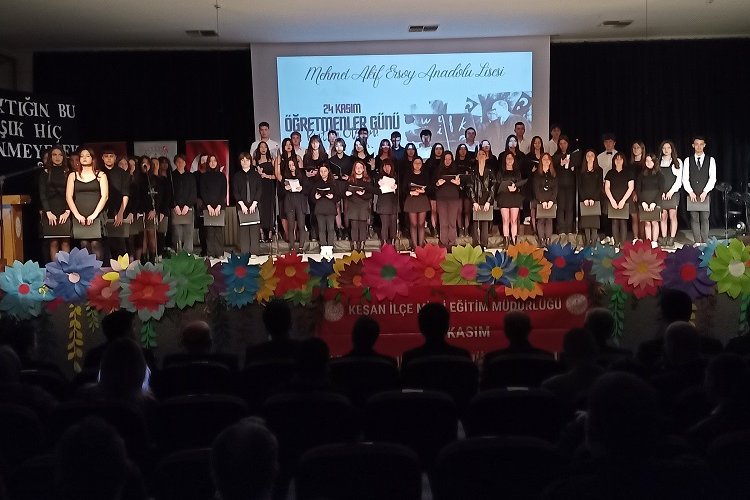 Edirne Keşan'da 24 Kasım Öğretmenler Günü kutlandı -