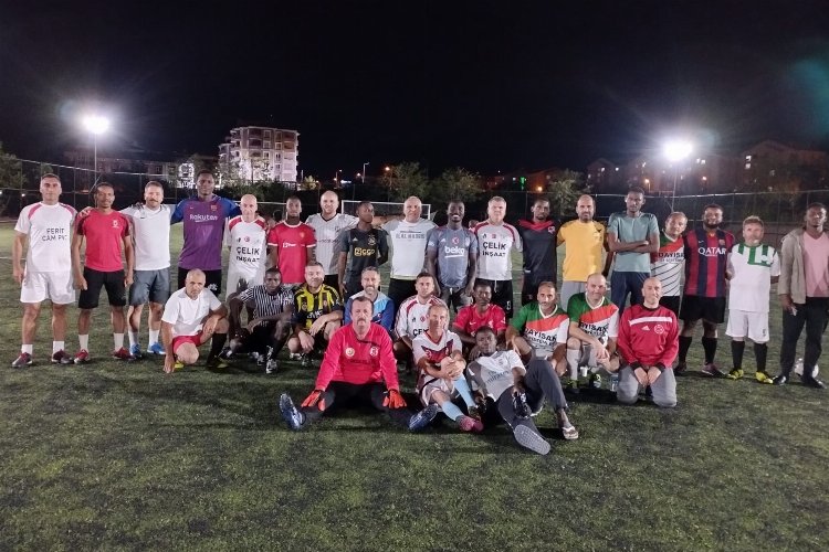 Edirne Keşan'da Nijerya uyruklu sporcular dostluk maçı yaptı -