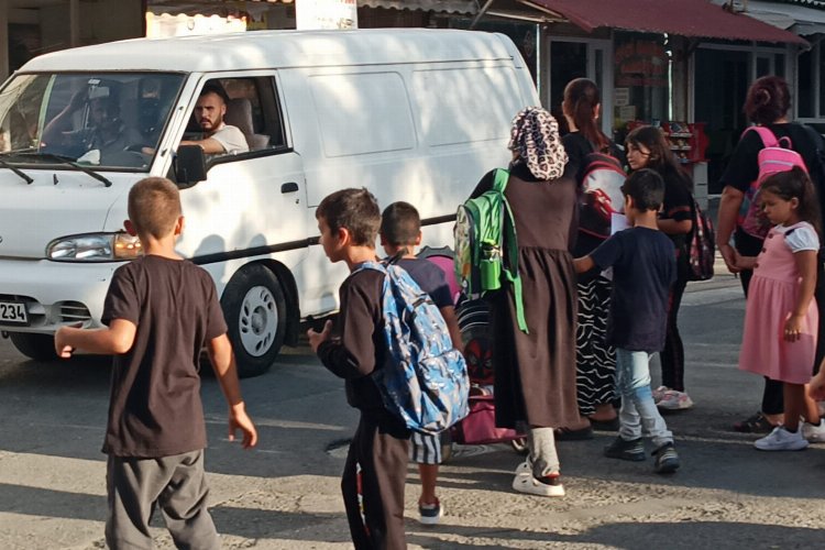 Edirne Keşan'da ortaokul velilerinden trafik isyanı -