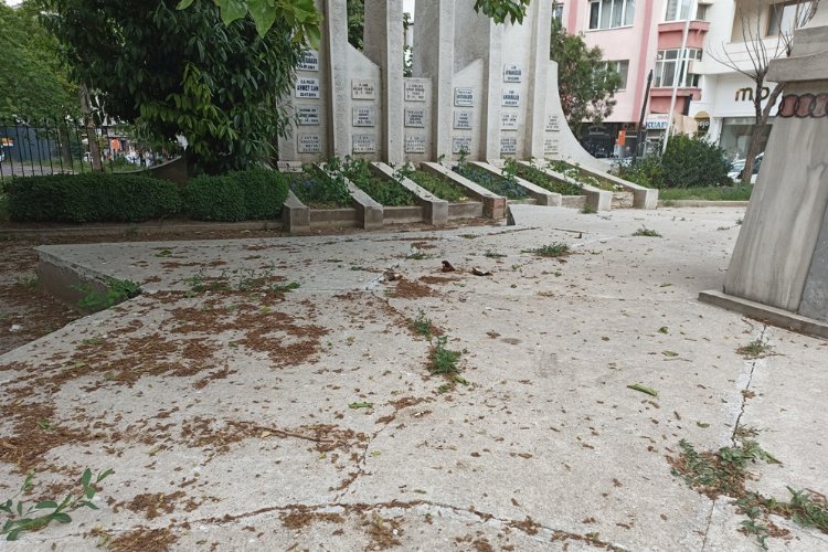 Edirne Keşan'daki Şehitlik'e duyarsızlık! -