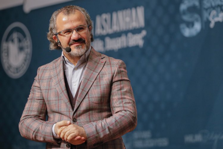 Eğitimci- Yazar Sıtkı Aslanhan Sivaslılar ile bir araya geldi -
