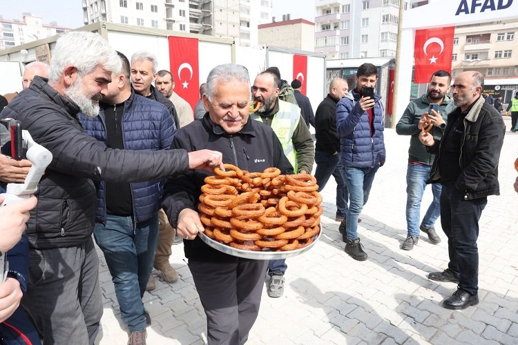 Elbistan Kayseri Çarşısı faaliyete başladı -