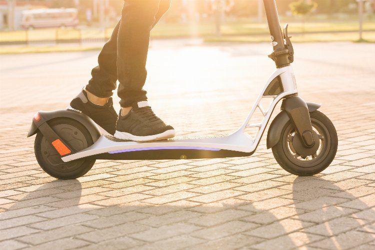 Elektrikli scooter kazalarına dikkat! -