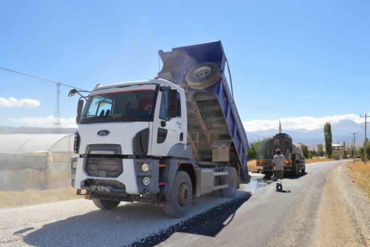 Elmalı Bayındır Yolu asfaltlandı -