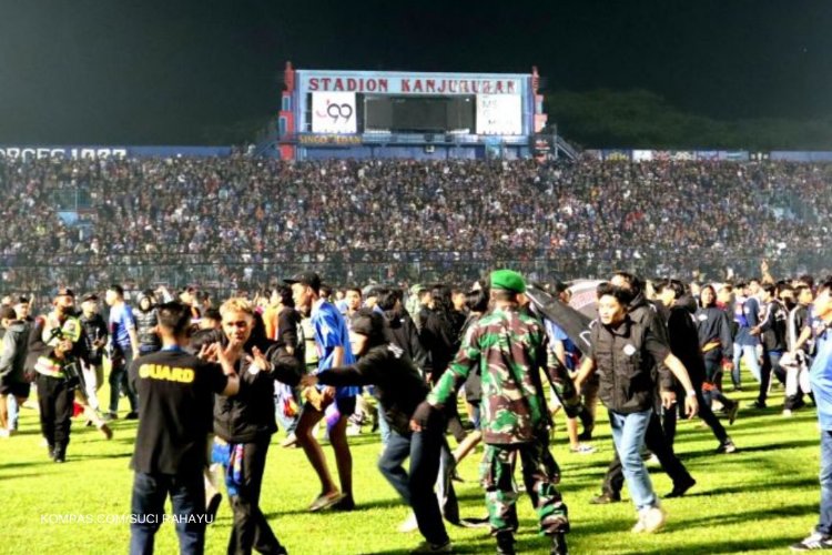 Endonezya’da maçta izdiham: 174 ölü -