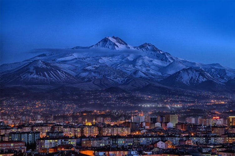 Erciyes Dağı'nda Plaj Voleybolu heyecanı -