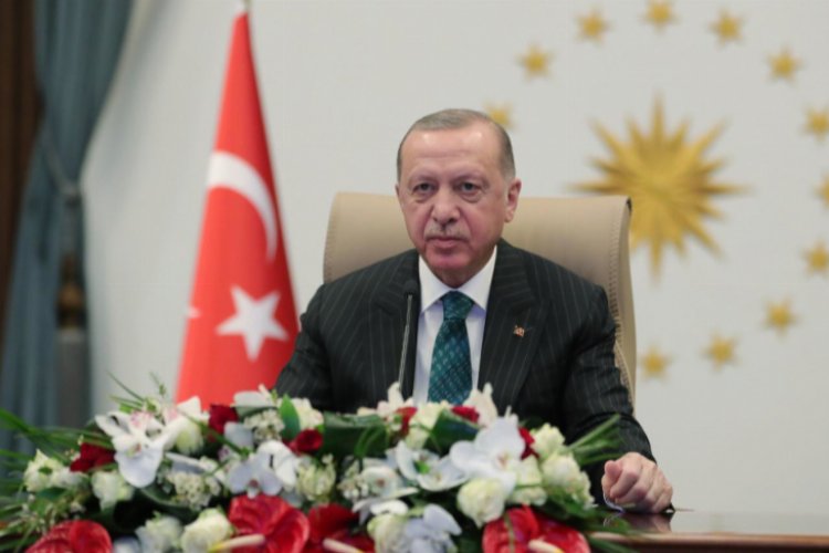 Erdoğan'a da dikkat et, Tayyip ismine de... Elinize, dilinize dursun! -