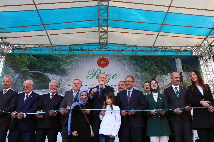 Erdoğan memleketi Rize'den dünyaya mesaj verdi... Gazze'yi çaresiz bırakmayacağız! -