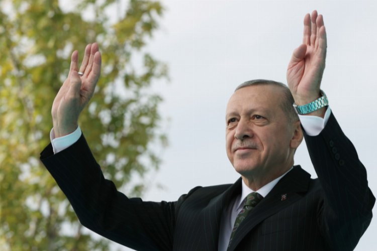 Erdoğan Zeytinburnu'ndan seslendi: Yaptıklarımız eser ve hizmet siyaseti -