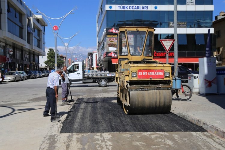 Erzincan yolları asfaltlanıyor -