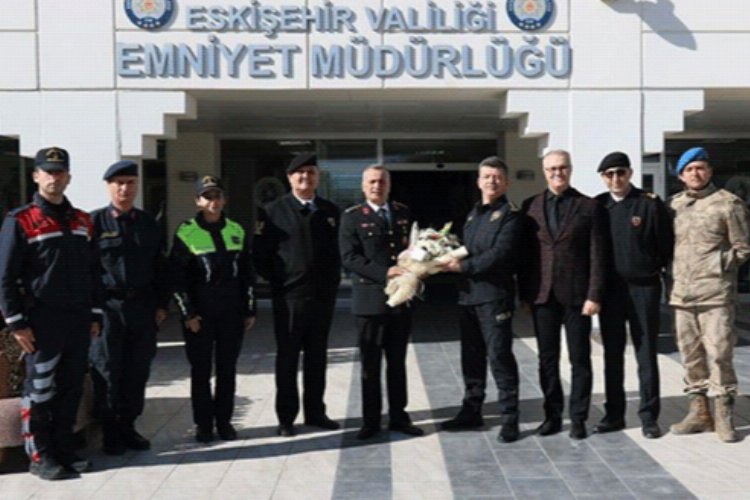 Eskişehir'de Jandarmadan Emniyet'e 177. yıl ziyareti -
