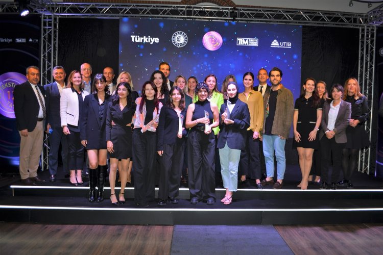 Ev Tekstili'nin yıldızları ödüllerine kavuştu -