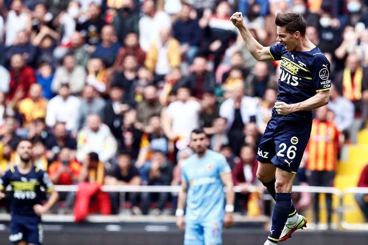 Fenerbahçe Kayseri'yi devirdi -