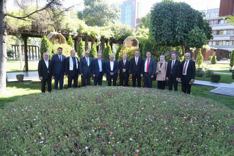 Filistin Büyükelçisi'nden Memduh Büyükkılıç'a ziyaret -