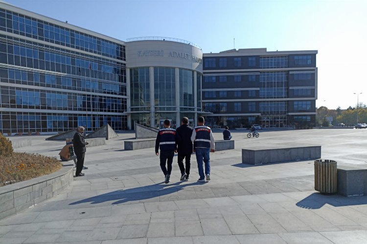 Firari savcı Kayseri'de yakalandı -