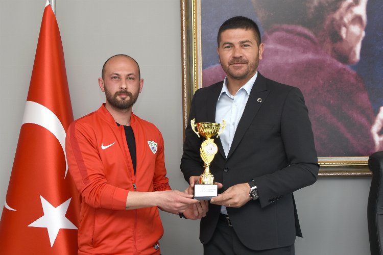 Foçalı taekwondocular gururlandırıyor -