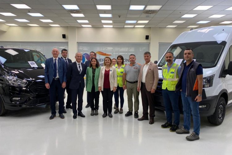 Ford Otosan Gölcük Fabrikası’nı Başkan Hürriyet'ten ziyaret -