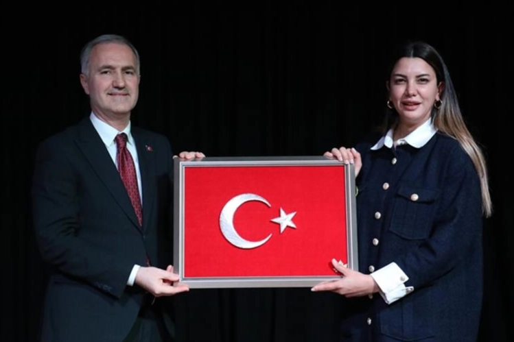 Fulya Öztürk Ortadoğu gözlemlerini Bursa'da anlattı -