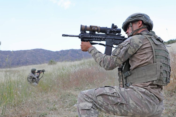 Gara ve Pençe Kilit'te 5 terörist etkisiz! -