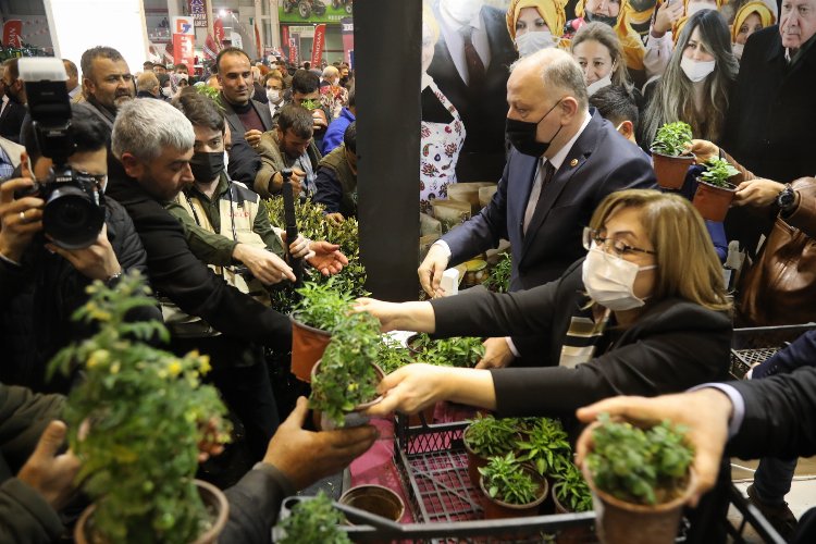 Gaziantep 13'üncü GAPTARIM, Tarım Teknolojileri ve Hayvancılık Fuarı açıldı -