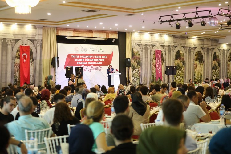 Gaziantep Büyükşehir'den YKS başarısına tebrik -