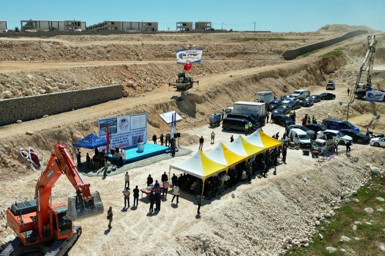 Gaziantep'te BÜSEM Nakliyeciler Sitesi'ne temel -