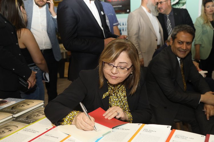 Gaziantep'te kitap fuarı açıldı -