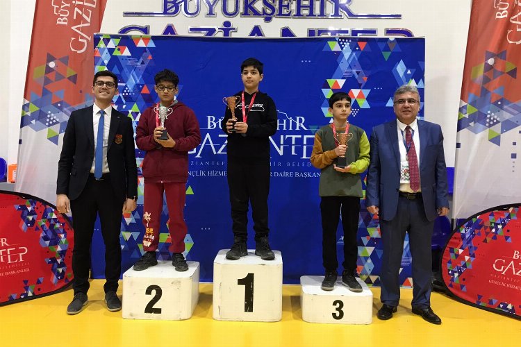 Gaziantep'te satranç turnuvasını kazananlar belli oldu -