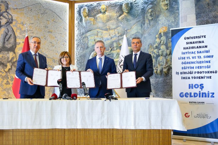 Gaziantep'ten 70 bin öğrenciye destek -