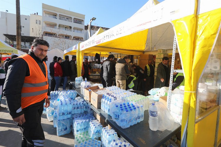 Gaziantep yaralarını sarıyor -