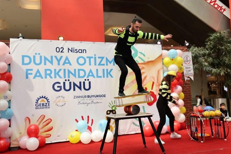 Gebze’de 'otizm' farkındalığı -