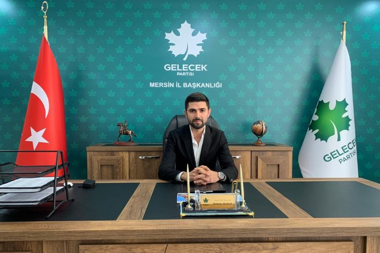 Gelecek Partisi'nden Mersin'de kitap ve elbise seferberliği -