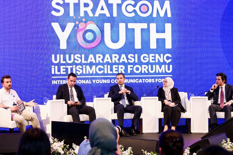Genç iletişimcilere 'Devlet Millet İletişimi' dersi -