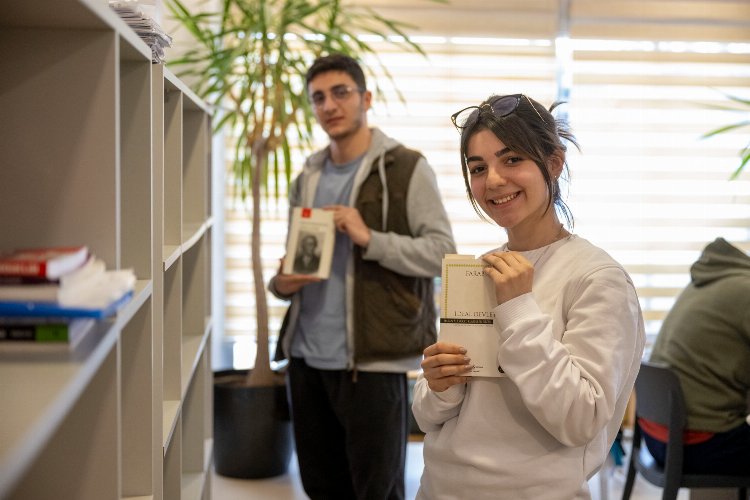 Gençler geleceğe güvenle bakıyor -