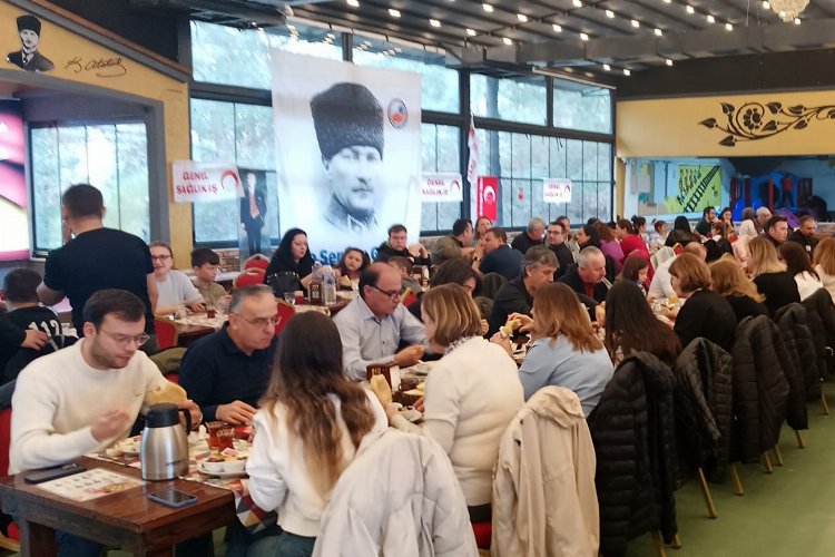 Genel Sağlık İş Edirne Şubesi’in kahvaltısına büyük ilgi -