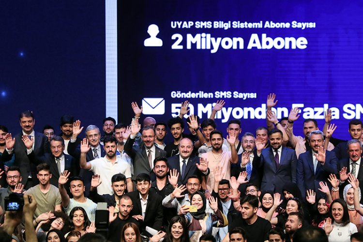 Gençlik 'Bilişim'e kapı açtı -