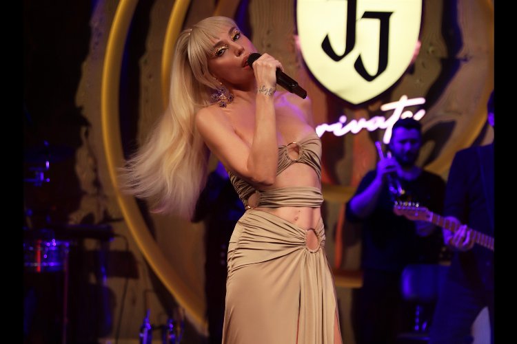 Gülşen'den unutulmaz gece -