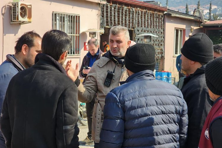 Gölcük deprem bölgesinde yaraları sarmaya devam ediyor -