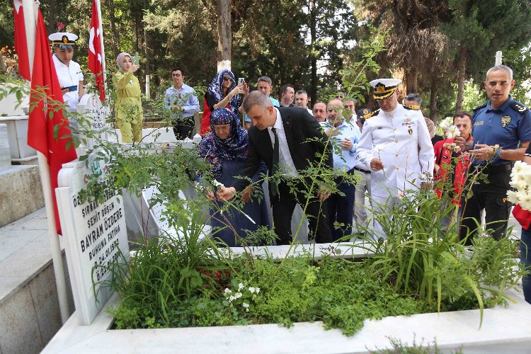Gölcük'te şehitler dualarla anıldı -
