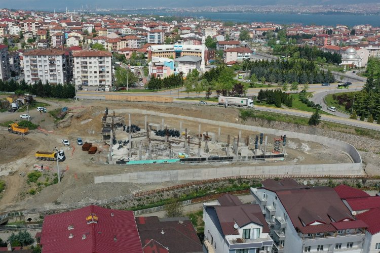 Gölcük Terminal Binası şekilleniyor -