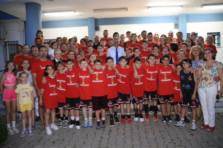 Güzelbahçe basketbolda zirvede -