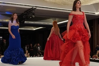 Hafize Ayık'tan görkemli defile -