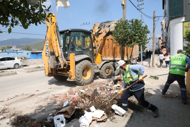 Hatay 15 ilçede temizlik çalışmalarını sürdürüyor -