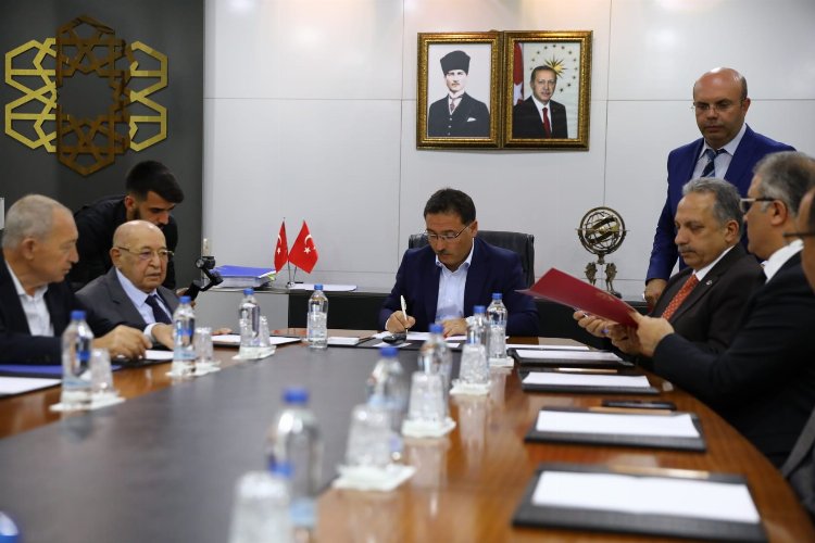 Hayırseverler Kayseri'de yarışıyor -