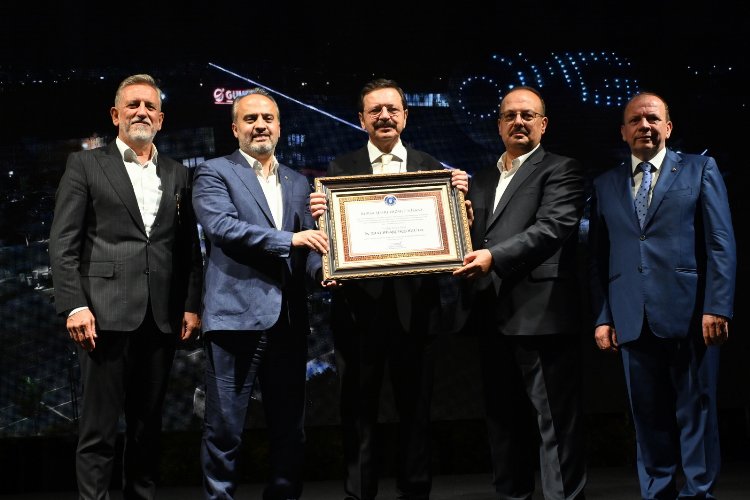 Hisarcıklıoğlu'na Bursa'dan 'hizmet nişanı' -